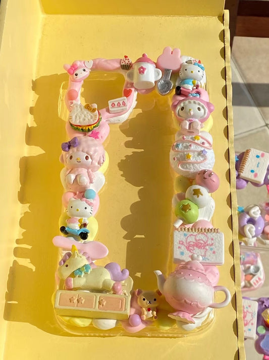 Sanrio｜DIY Decoden Handmade Custom Cream Phone Case for iPhone Samsung | Phone Cover Accessories