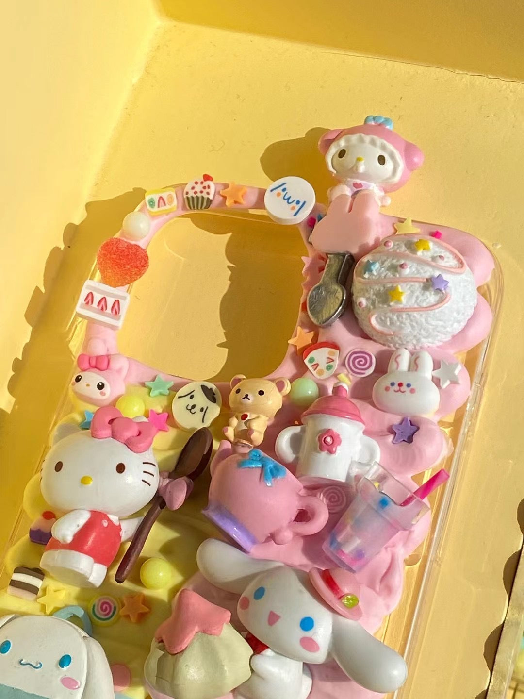 Sanrio｜DIY Decoden Handmade Custom Cream Phone Case for iPhone Samsung | Phone Cover Accessories