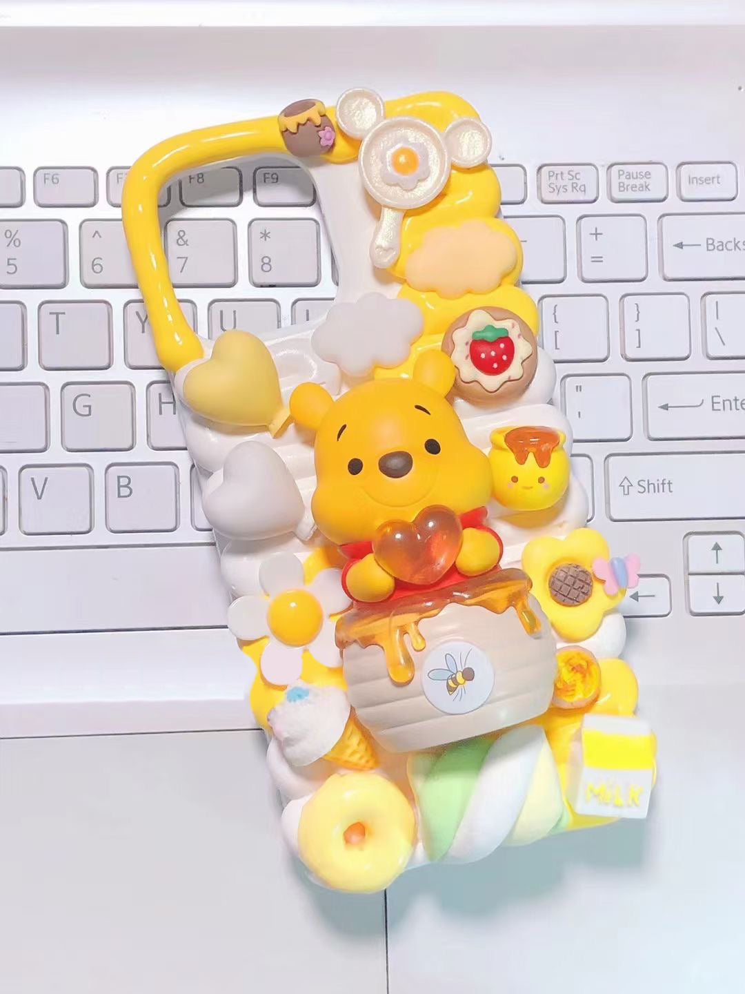Winnie the Pooh | DIY Decoden Handmade Custom Cream Phone Case for iPhone Samsung | Phone Cover Accessories